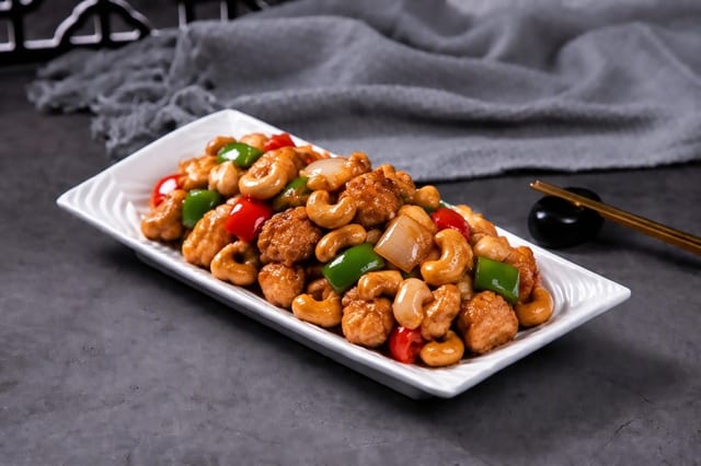 Cashew Chicken 腰果鸡丁.