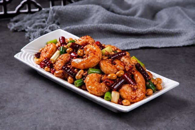 (L) Kung Pao Shrimp 宫保虾仁.