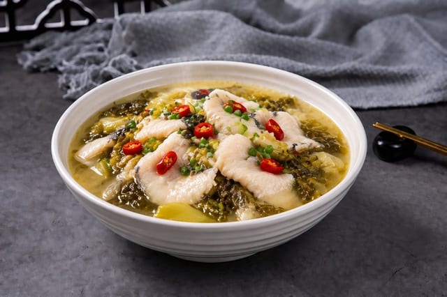 Fish Fillet with Pickled Mustard Broth 清汤酸菜鱼.