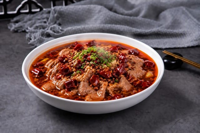 Poached Beef in Chili Broth 水煮牛肉.