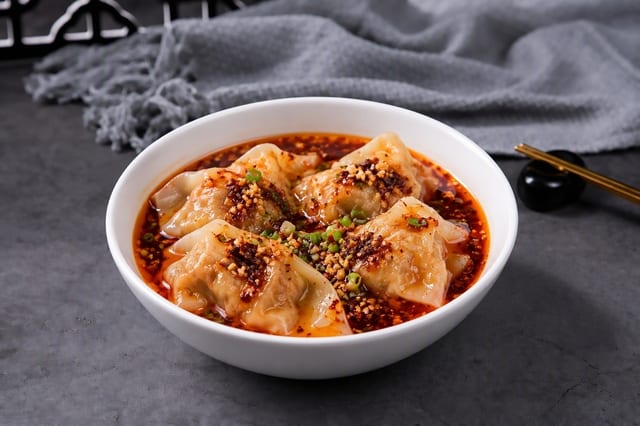 Sichuan Spicy Wontons (4PC) 红油抄手.