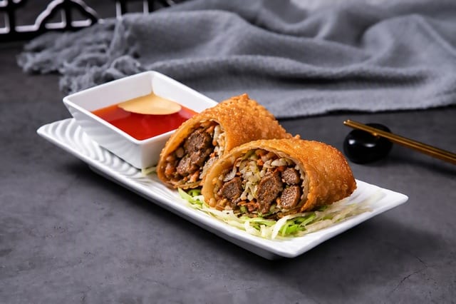 Filet Mignon Egg Roll (1PC, Cut in Half) 菲力牛肉蛋卷.