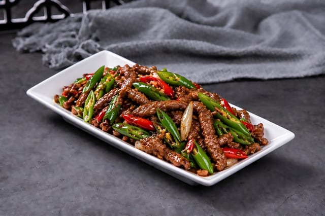 (L) Pepper Steak 小椒牛肉丝.