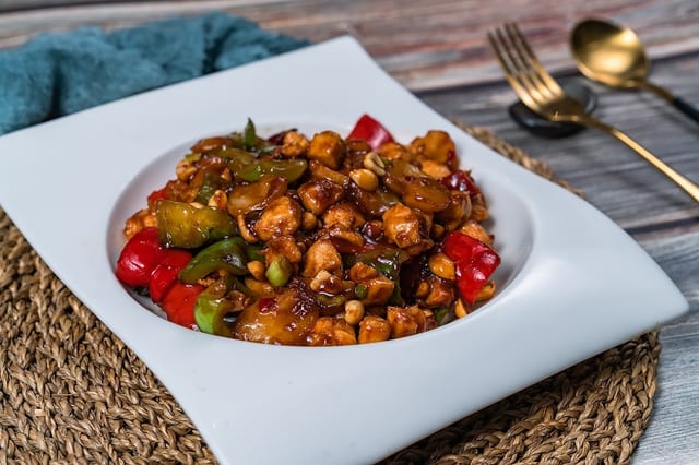 Kung Pao Chicken 宮保鸡丁.